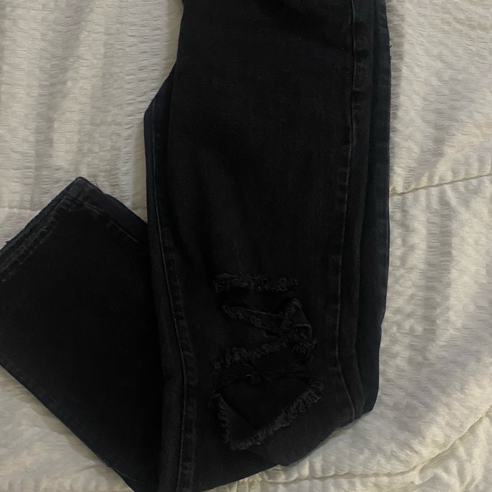Black Distressed Jeans
